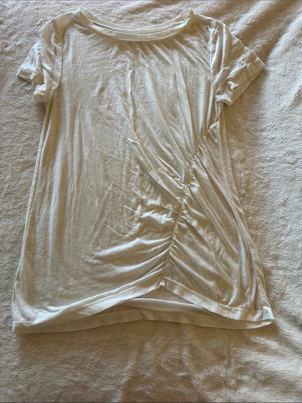 Susina Cream Short-Sleeve Ruched Side Tee